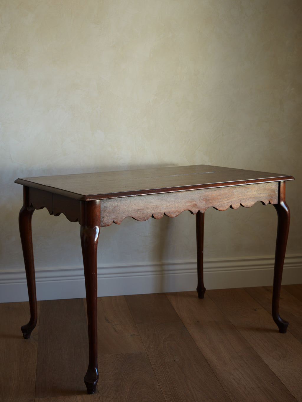 Queen Anne Style Table