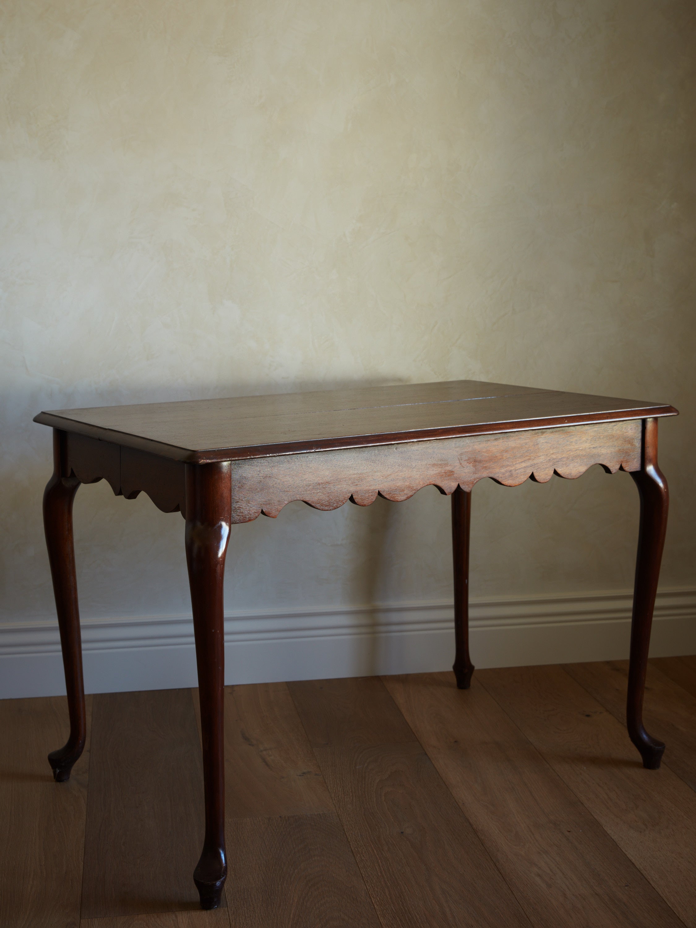 Queen Anne Style Table